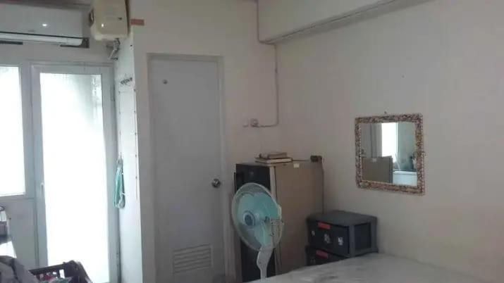 Apartment Green Pramuka Tower Chrysant Yakarta Exterior foto